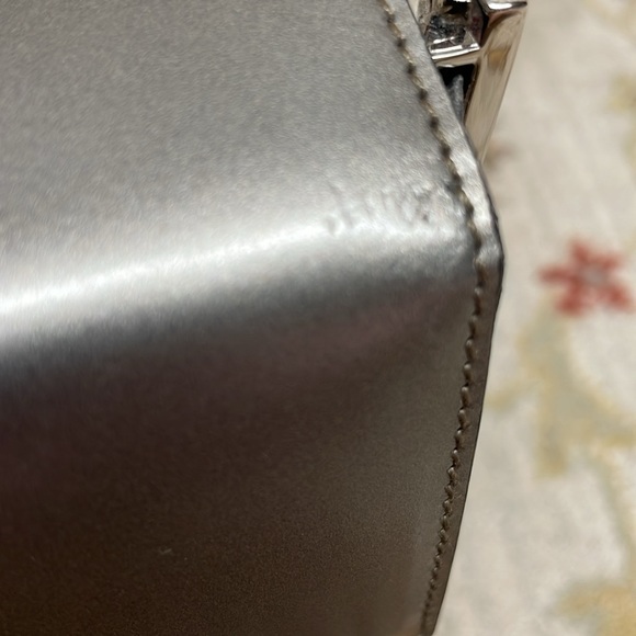 Silver Salvatore Ferragamo bag - Picture 5 of 9